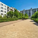 Metro Bemowo Studio - Balcony, Parking, Near Metro - By Rentujemy